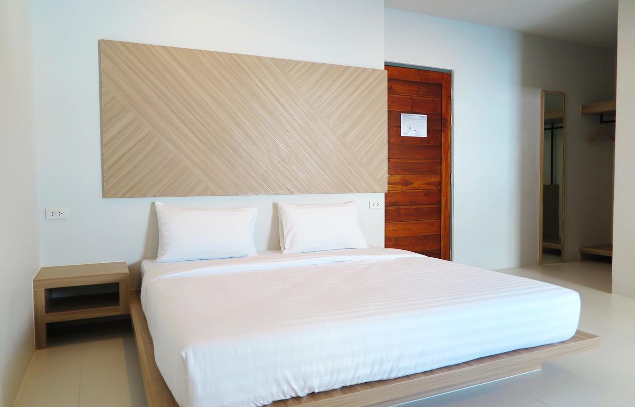 Phuket Marine Poshtel - Sha Plus Csalong Kültér fotó