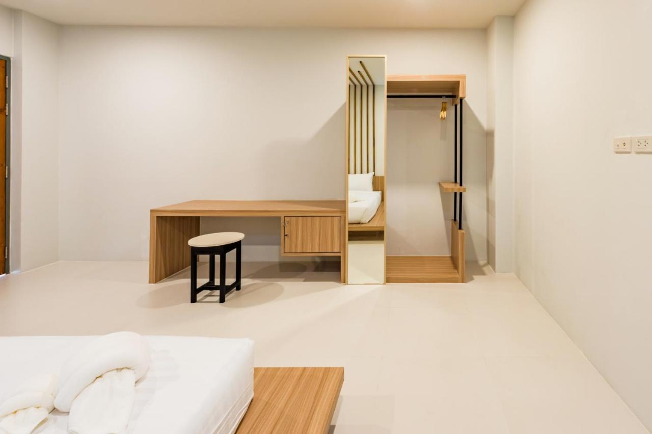 Phuket Marine Poshtel - Sha Plus Csalong Kültér fotó