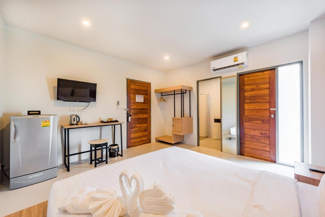 Phuket Marine Poshtel - Sha Plus Csalong Kültér fotó